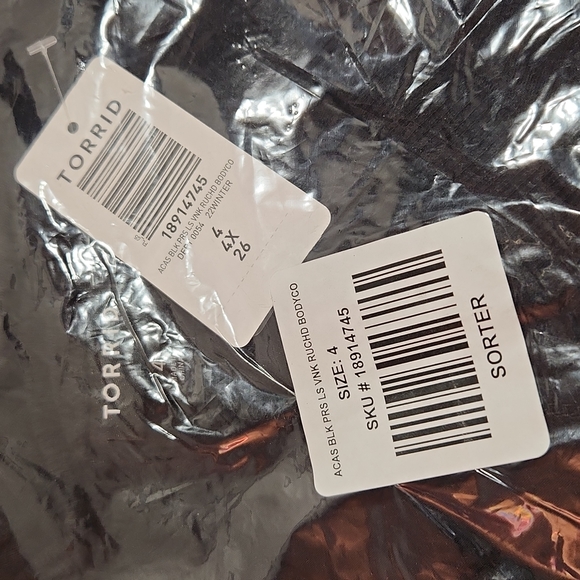 ❤️NWT VINTAGE TORRID DRESS - BODYCON - JERSEY - BLACK - PLUS SIZE - Picture 7 of 11